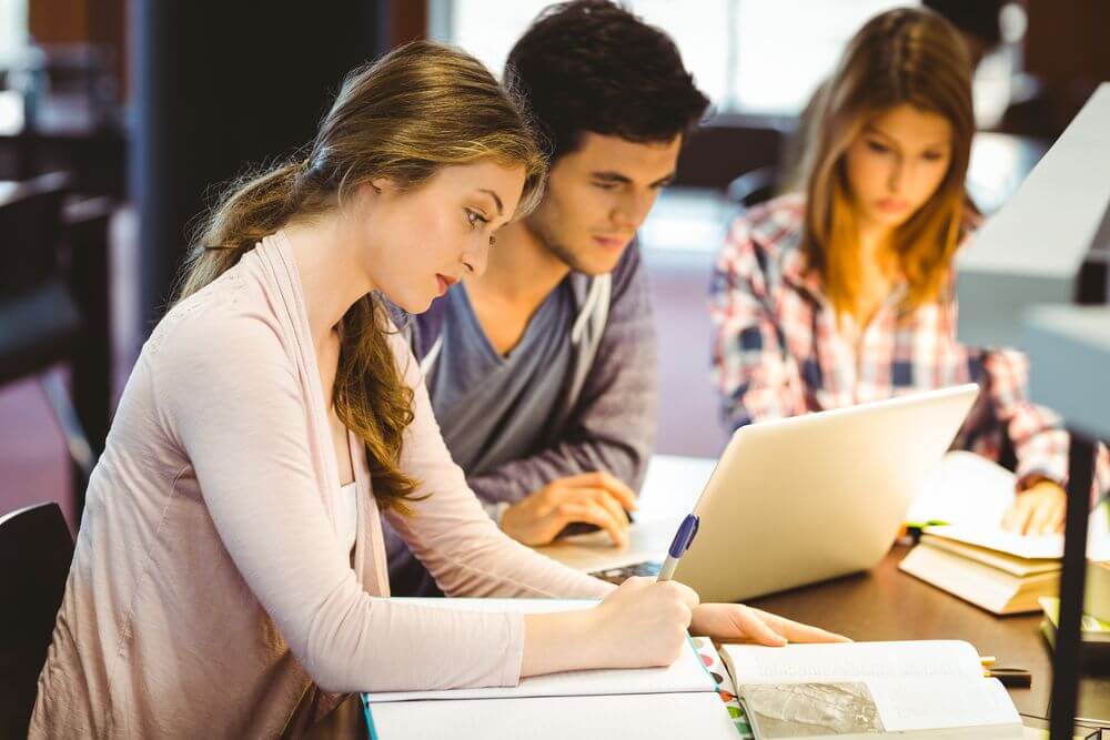 Tennessee Students Studying For Their Psychology Masters